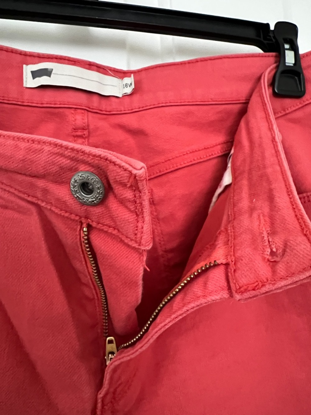 Levi's Women’s peachy orange capris 16w - Picture 4 of 5